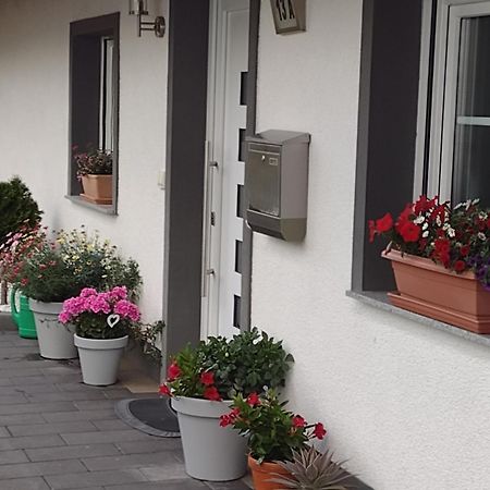 Ferienwohnung Blumenparadies Nettersheim Екстериор снимка
